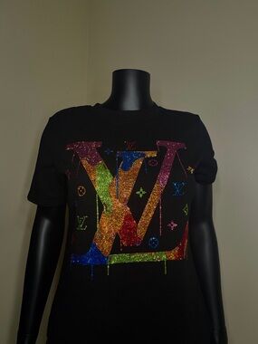 Black Short Sleeve Tee with Rainbow Crystal
